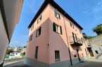 Lovely and recently renovated house with three 4.5-room apartments