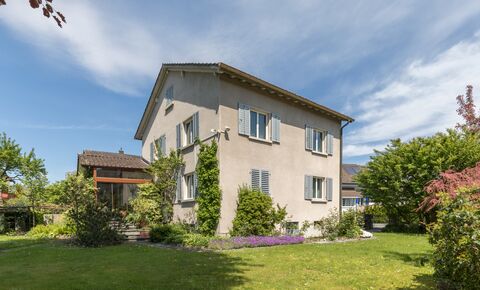 Tolles Einfamilienhaus mit Umschwung und viel Potenzial
