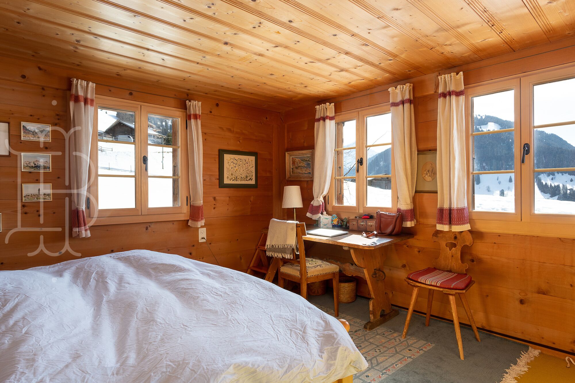 Interior view 6