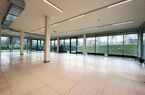 Récente surface administrative 
d'env. 230 m² au rez avec 4 pl. ext.