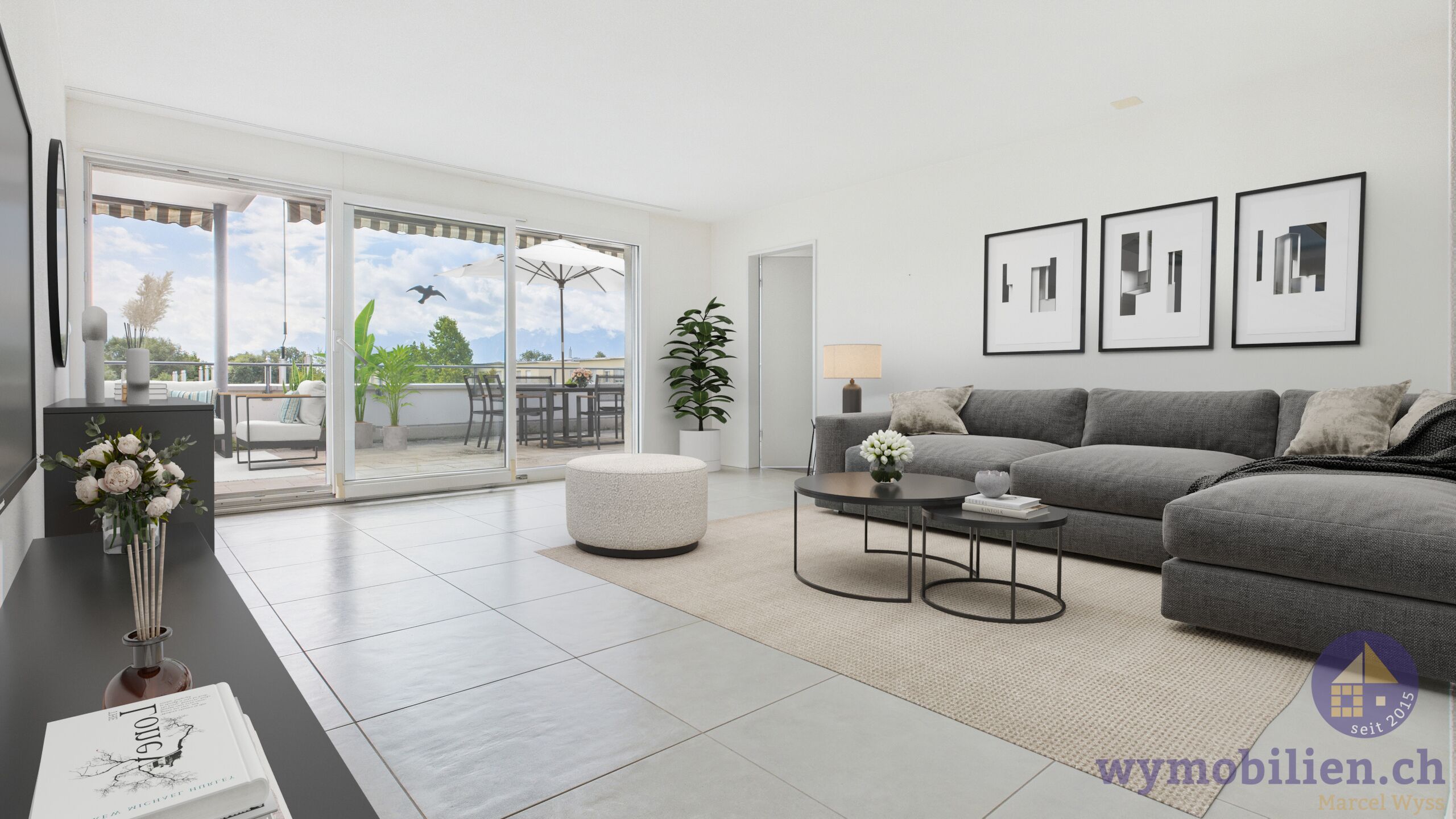 Wohnbereich mit Ausgang auf die Terrasse 