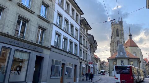 Charmant et spacieux 2,5 pièces à proximité de la Cathédrale
