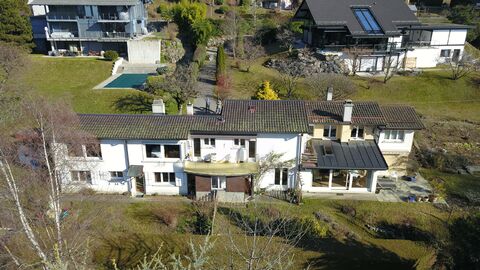 MAISON MULTI-APPARTEMENTS
3 LOGEMENTS: DE 2,5 PIÈCES ET DE 4,5 PIÈCES