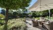 Exceptional classic-style house in perfect condition