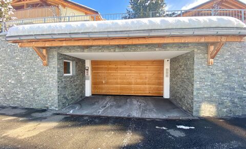 freie Garagenplätze in grosser Tiefgarage