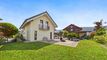 Moderne Villa mit großem Garten und hellen Räumen - Preis zu diskutieren