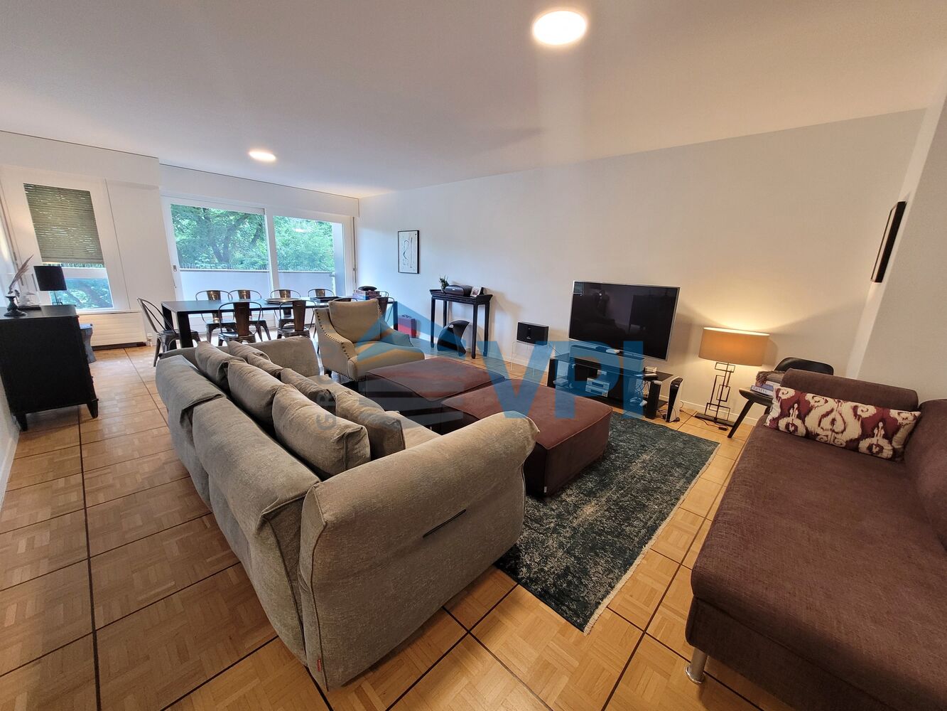 Cologny Parc - Logement de 5 pièces au 5ème étage avec balcons