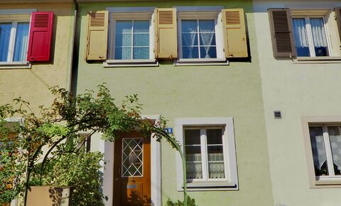 Nice terraced house with garden in the popular Neubad district