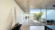 EN EXCLUSIVITÉ I Villa contemporaine en duplex avec vue sur le lac