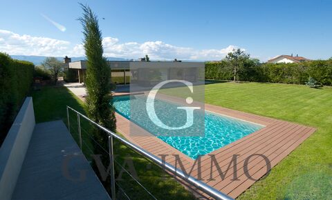 Superb architect villa with magnificent lake view