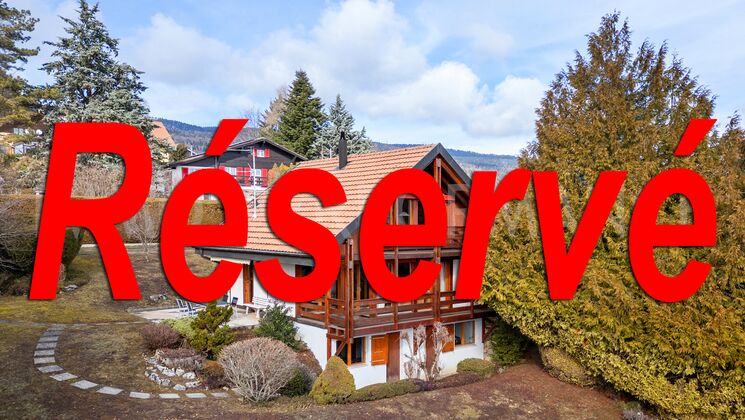 RÉSERVÉ : Charmante villa au calme avec vue sur les Alpes RÉSERVÉ : Charmante villa au calme avec vue sur les Alpes