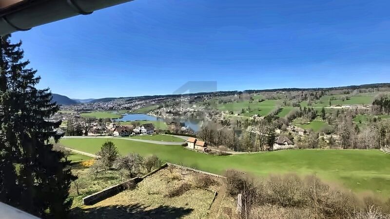Appartement 4 pièces de 105 m² à louer à Neuchâtel