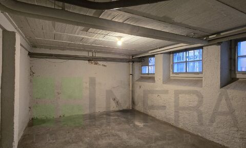 Local pour stockage d'environ 20 m2