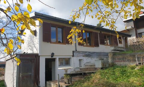 2.5 room chalet-style maisonette with land