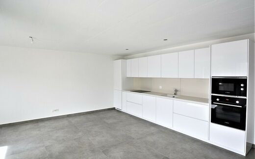 Appartement neuf de 3,5 pièces au centre du village.
