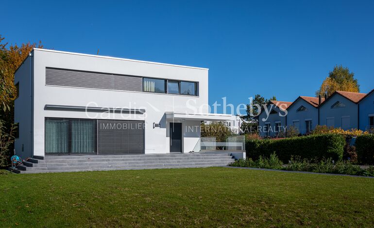Magnifique villa contemporaine à deux pas de toutes les commodités