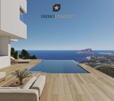 Wo das Kristallblau des Pools auf das endlose Azurblau des Mittelmeers trifft.