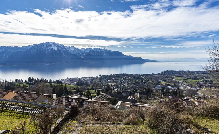 Belle maison de caractère avec vue imprenable sur le lac