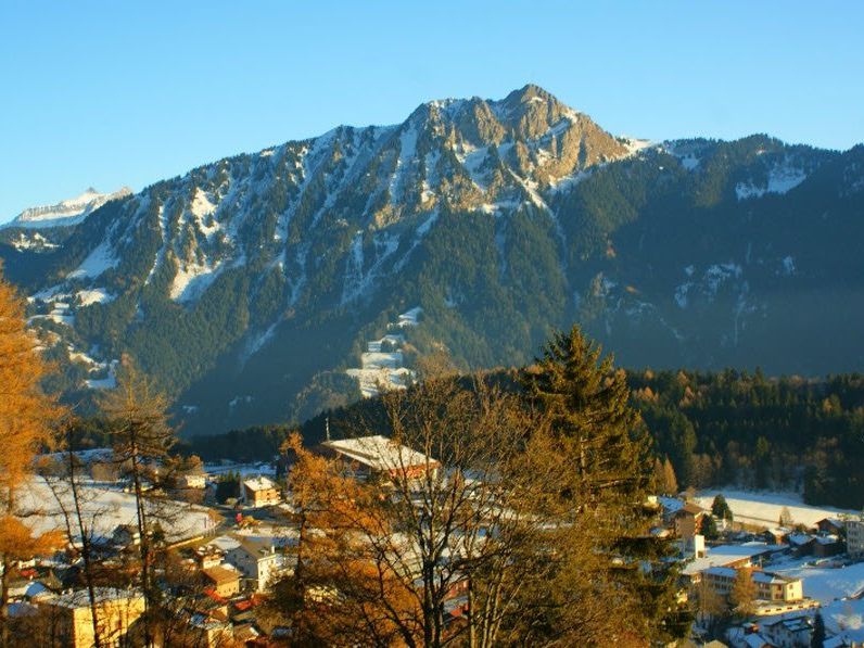 Great view! 2 bedroom apartment of 67.25m2 (P) close to the center of Leysin