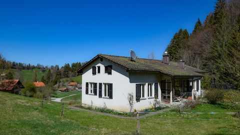Small country house with 6'300m2 of land