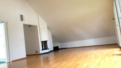 Attic apartment CH-1008 Jouxtens-Mézery, Ch. de Champvent 10