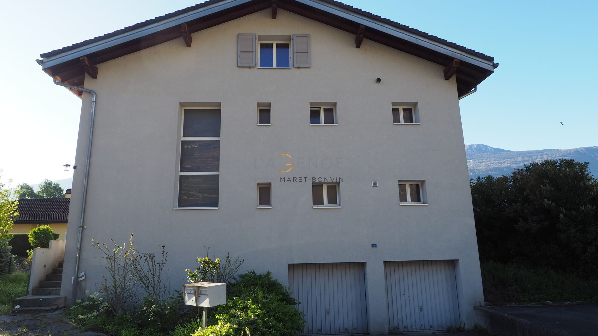 Firstview
