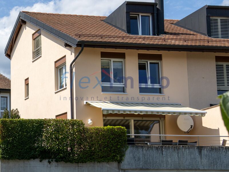 Attached house
Possibility of mortgage transfer at 1.2%.