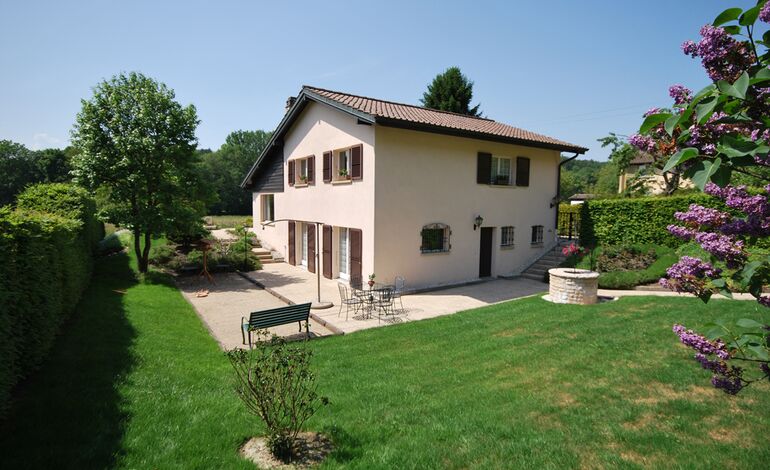 Maison individuelle de 4 pièces avec un appartement indépendant de 2 pièces