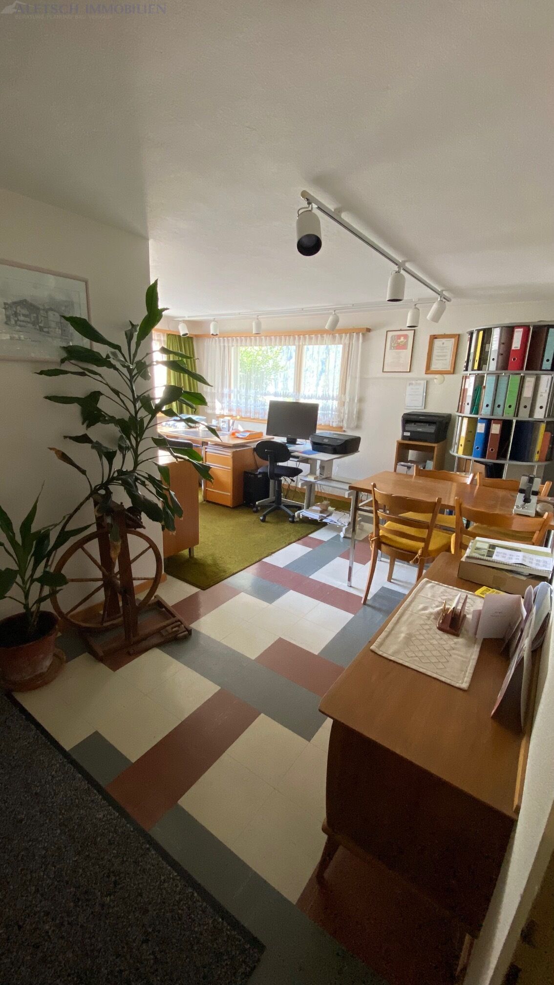 Büro UG