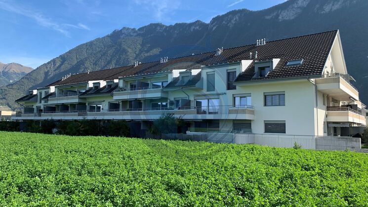 SPACIEUX ET LUMINEUX APPARTEMENT MODERNE 2,5 PIÈCES AVEC GRAND BALCON