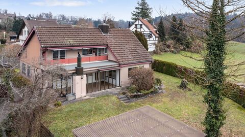 Birchwil: Frei stehendes Einfamilienhaus, viel Platz, Ausbaupotenzial