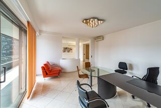 Office CH-6900 Lugano