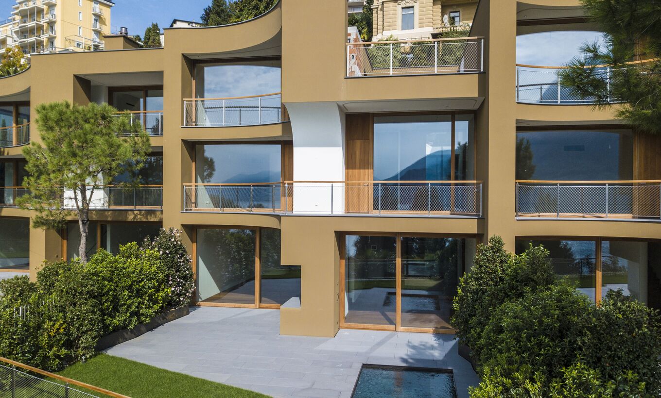 Archi di luce - by Herzog & de Meuron: villa 2