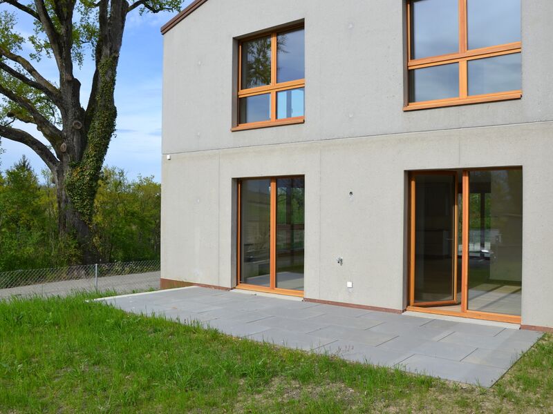 Elegant duplex / 2 story apartment, dual aspect with own gardens