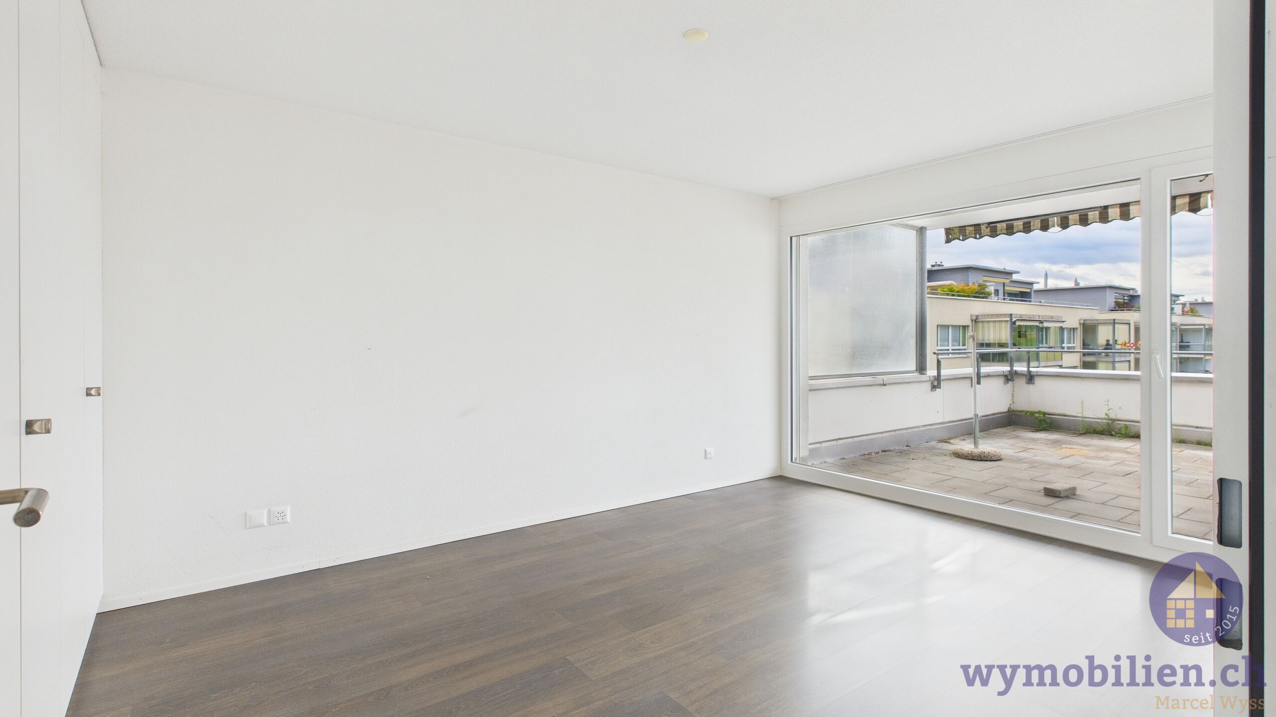 Zimmer 2 mit Einbauschrank 