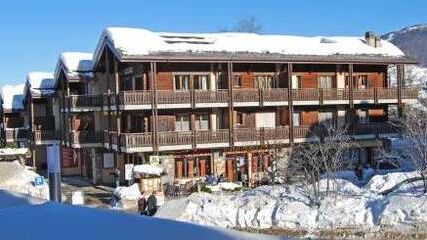 Geräumige Wohnung :3,5 Räume
Im Zentrum des Wintersportortes