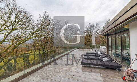 Unique penthouse with over 200 m² of terraces in the heart of nature
