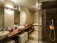Propriété équestre de 3 appartements
Proche de toutes les commodités