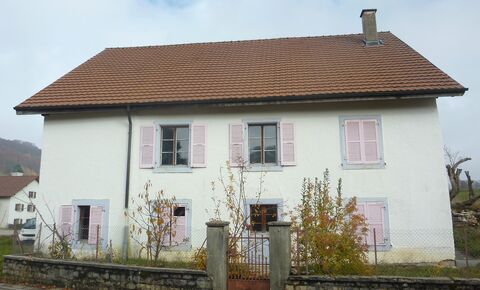 House for refurbishment CH-2812 Movelier