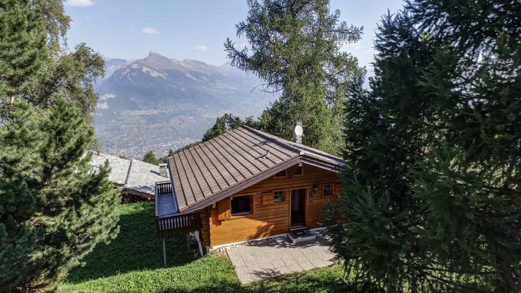 Chalet avec cachet, Ski in / Ski out in Haute-Nendaz !