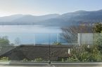 Elegant studio apartment with magnificent lake view