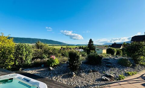 UN COIN DE PARADIS FAMILIAL AVEC VUE SUR LE VAL-DE-RUZ