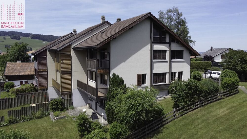 Habitation individuelle groupée de 5.5 pces avec terrasses et balcons
