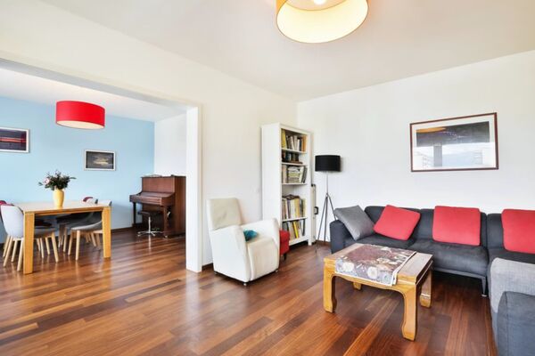Condominium apartment CH-1218 Le Grand-Saconnex