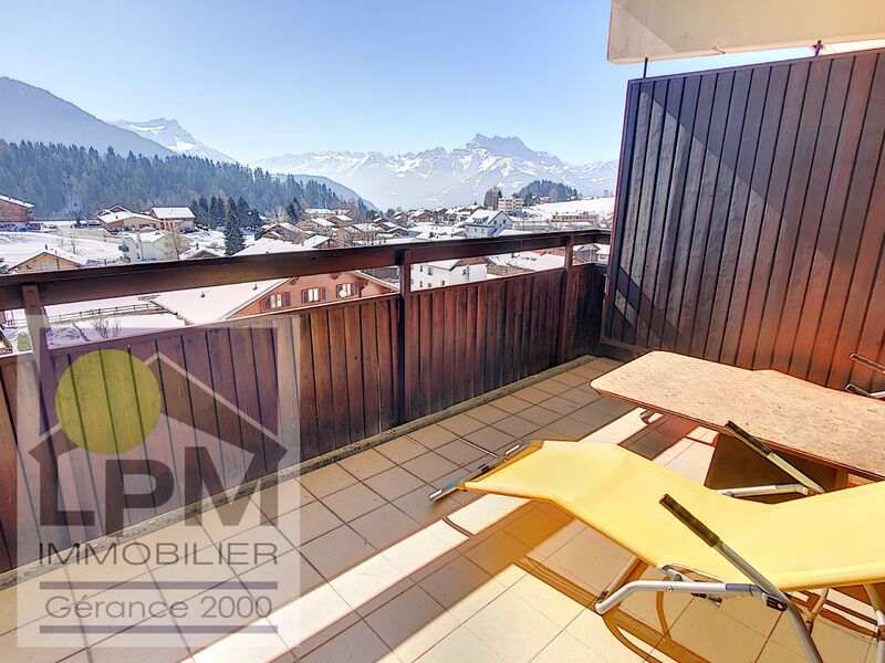 Excellent 3.5p apartment. Close to all amenities!