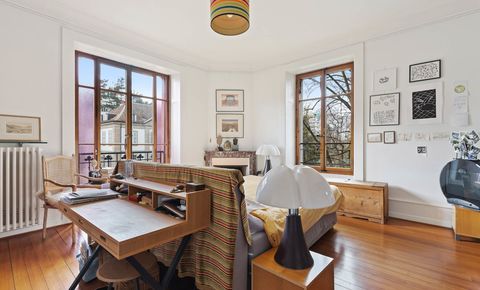 Right bank: Splendid apartment with character in the center of Geneva