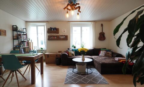 Sunny 3-room apartment with balcony in the Iselin district