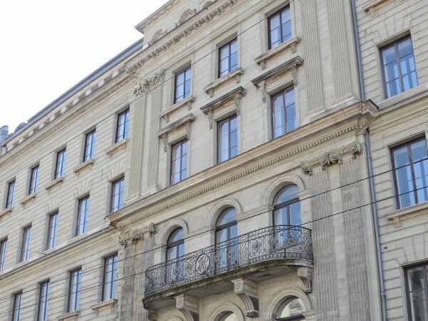 Magnificent offices of approx. 126 m² located in a luxury building