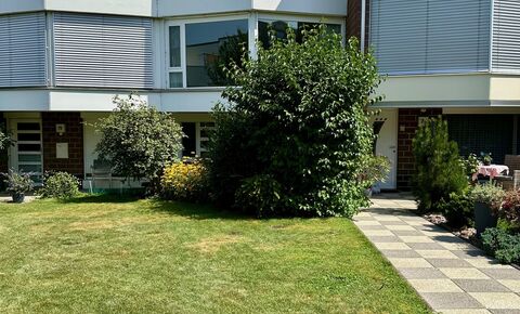 Reihenhaus mit Garten und Einstellhallenplatz an zentraler Lage