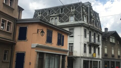 Vendu Unique à Bex : immeuble de rendement avec affectation mixte.